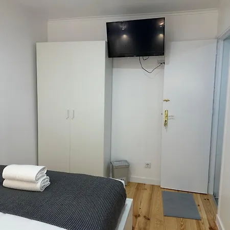 Δωμάτια σε οικογενειακή κατοικία Pensamento 12b