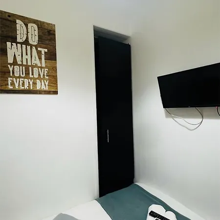 Homestay Pensamento 12b Lisbon